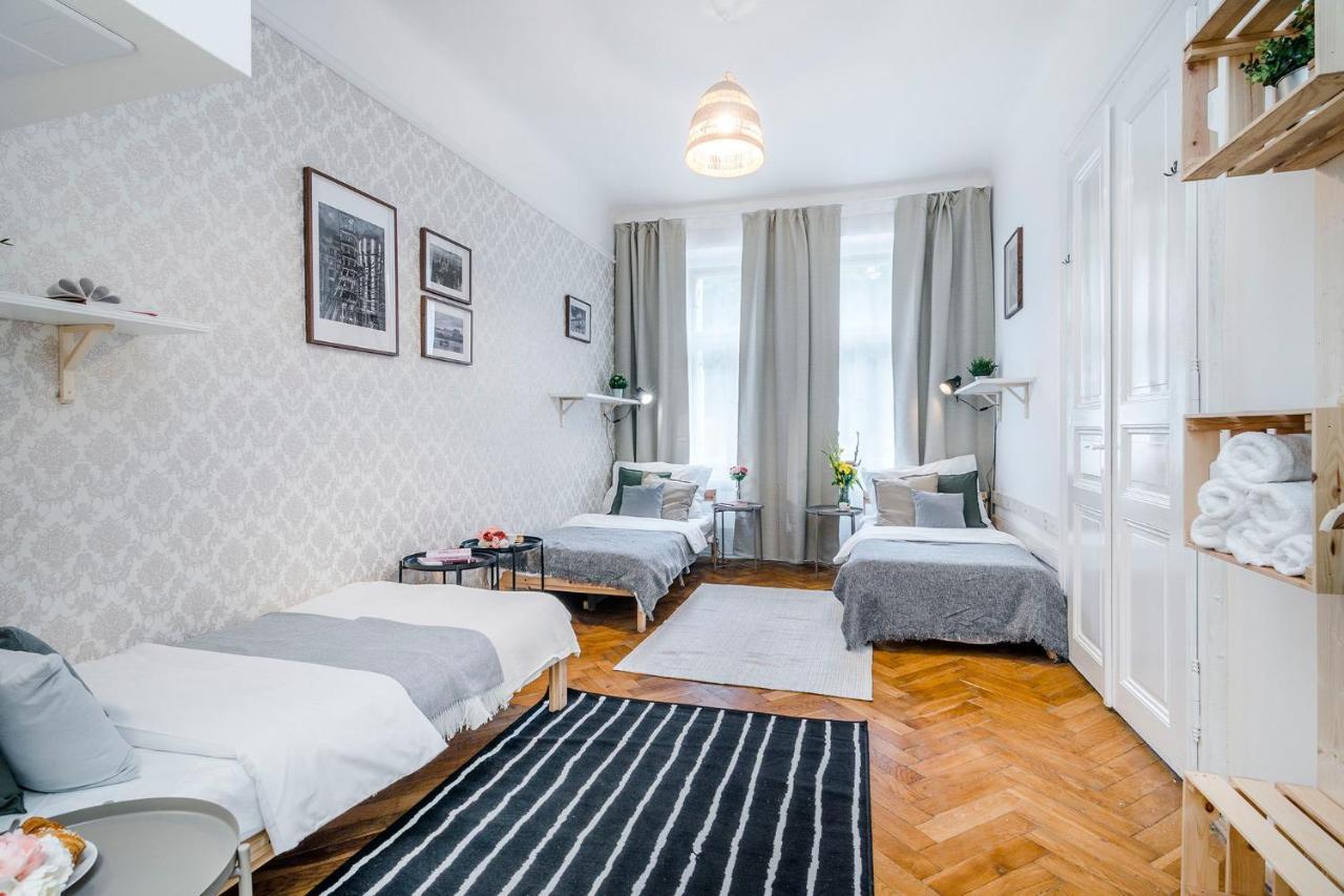 Spacious Apt In Center By Michal&friends Apartment Prag